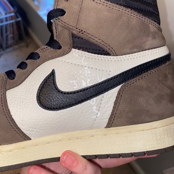 Travis Scott 1 - Picture 4 of 6